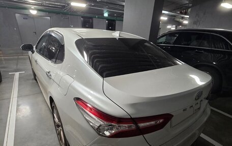 Toyota Camry, 2018 год, 2 900 000 рублей, 4 фотография