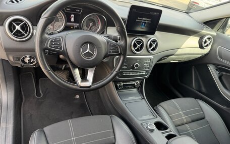 Mercedes-Benz GLA, 2016 год, 1 750 000 рублей, 14 фотография