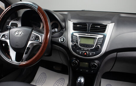 Hyundai Solaris II рестайлинг, 2011 год, 749 000 рублей, 8 фотография