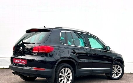 Volkswagen Tiguan I, 2015 год, 1 495 700 рублей, 2 фотография