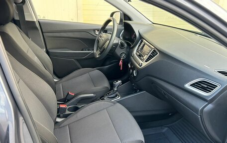 Hyundai Solaris II рестайлинг, 2019 год, 1 400 000 рублей, 21 фотография