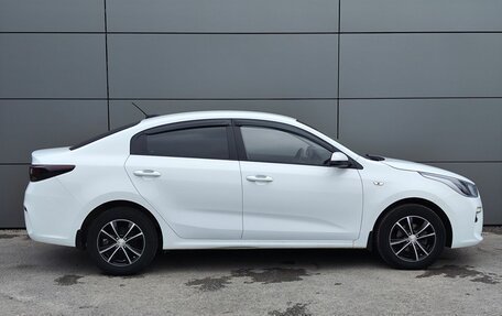 KIA Rio IV, 2018 год, 1 349 000 рублей, 5 фотография