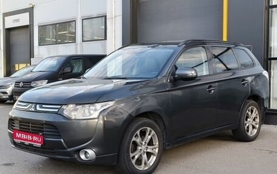 Mitsubishi Outlander III рестайлинг 3, 2013 год, 1 495 000 рублей, 1 фотография