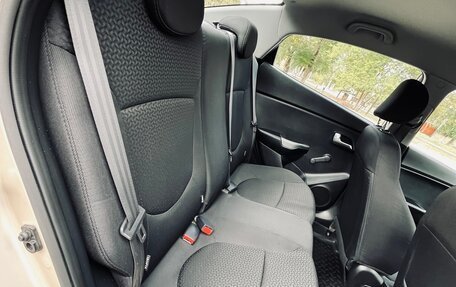 KIA Rio III рестайлинг, 2015 год, 1 170 000 рублей, 25 фотография