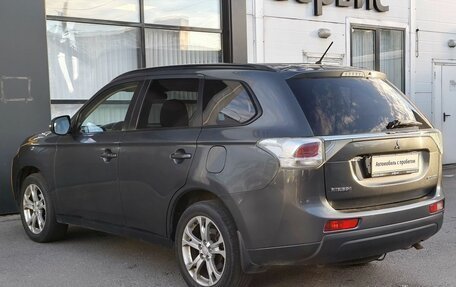 Mitsubishi Outlander III рестайлинг 3, 2013 год, 1 495 000 рублей, 7 фотография