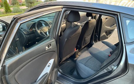 Hyundai Solaris II рестайлинг, 2015 год, 1 030 000 рублей, 11 фотография