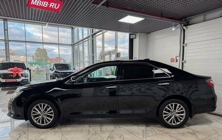 Toyota Camry, 2016 год, 1 799 000 рублей, 3 фотография