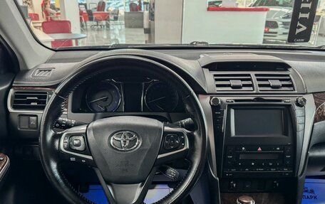 Toyota Camry, 2016 год, 1 799 000 рублей, 16 фотография