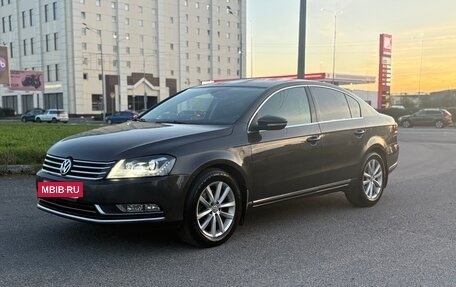 Volkswagen Passat B7, 2012 год, 950 000 рублей, 2 фотография