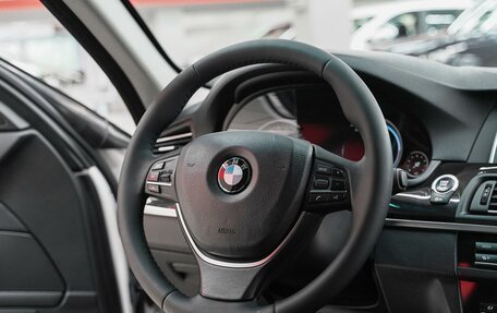 BMW 5 серия, 2015 год, 2 049 000 рублей, 11 фотография