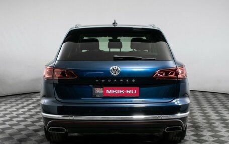 Volkswagen Touareg III, 2018 год, 4 890 000 рублей, 6 фотография