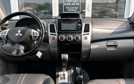 Mitsubishi Pajero Sport II рестайлинг, 2015 год, 1 870 000 рублей, 13 фотография