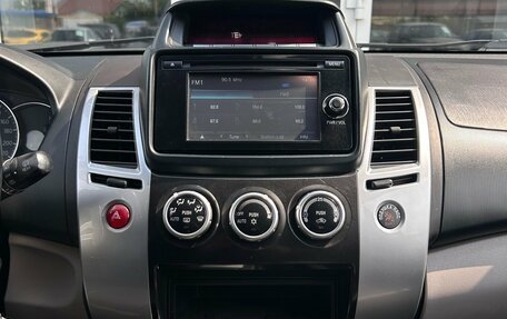 Mitsubishi Pajero Sport II рестайлинг, 2015 год, 1 870 000 рублей, 16 фотография