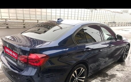 BMW 3 серия, 2018 год, 2 400 000 рублей, 18 фотография