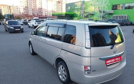 Toyota ISis I, 2012 год, 1 100 000 рублей, 5 фотография