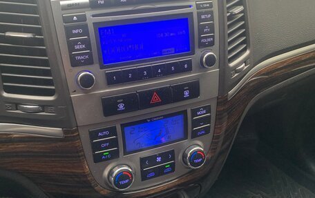 Hyundai Santa Fe III рестайлинг, 2010 год, 950 000 рублей, 7 фотография