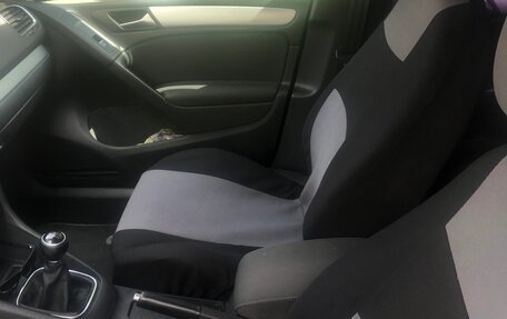 Volkswagen Golf VI, 2011 год, 850 000 рублей, 3 фотография