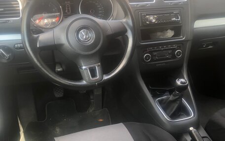 Volkswagen Golf VI, 2011 год, 850 000 рублей, 4 фотография