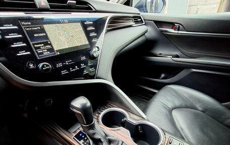 Toyota Camry, 2020 год, 2 850 000 рублей, 3 фотография