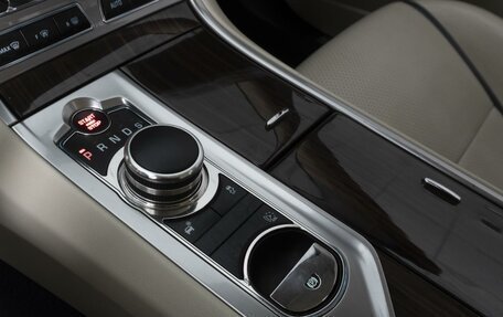 Jaguar XF I рестайлинг, 2013 год, 1 995 000 рублей, 12 фотография