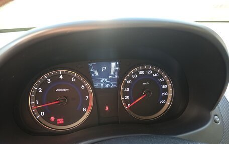 Hyundai Solaris II рестайлинг, 2011 год, 950 000 рублей, 6 фотография