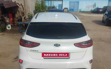 KIA cee'd III, 2018 год, 1 830 000 рублей, 3 фотография