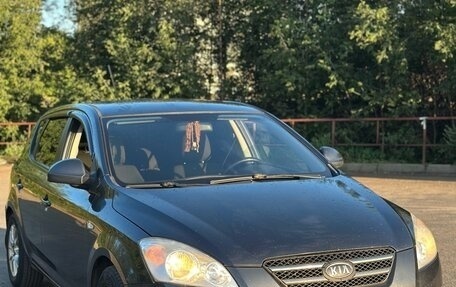 KIA cee'd I рестайлинг, 2009 год, 350 000 рублей, 1 фотография