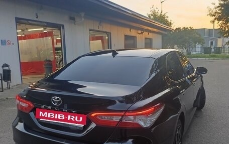 Toyota Camry, 2021 год, 2 820 000 рублей, 6 фотография