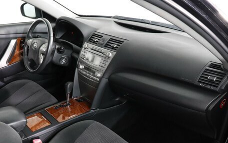 Toyota Camry, 2011 год, 1 250 000 рублей, 10 фотография