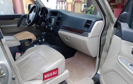 Mitsubishi Pajero IV, 2008 год, 1 193 000 рублей, 6 фотография