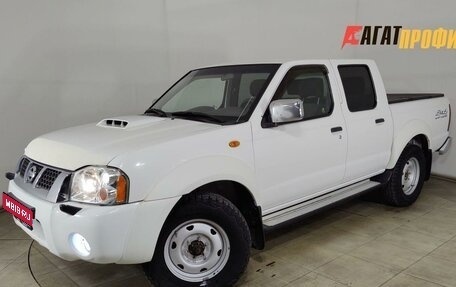 Nissan NP300, 2012 год, 770 000 рублей, 1 фотография