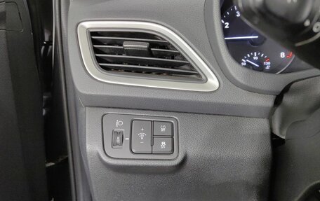 Hyundai Solaris II рестайлинг, 2017 год, 1 099 000 рублей, 18 фотография