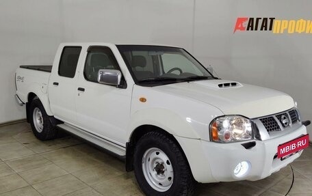 Nissan NP300, 2012 год, 770 000 рублей, 3 фотография