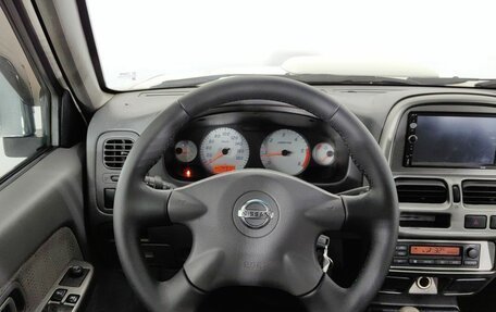 Nissan NP300, 2012 год, 770 000 рублей, 11 фотография