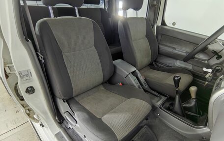 Nissan NP300, 2012 год, 770 000 рублей, 20 фотография