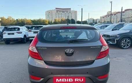 Hyundai Solaris II рестайлинг, 2012 год, 864 000 рублей, 4 фотография