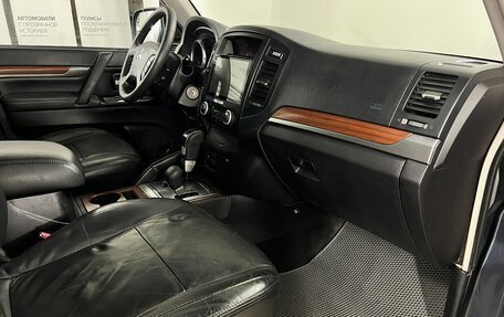 Mitsubishi Pajero IV, 2008 год, 1 240 000 рублей, 9 фотография