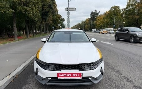 KIA K5, 2021 год, 1 600 000 рублей, 2 фотография