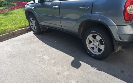 Chevrolet Niva I рестайлинг, 2011 год, 450 000 рублей, 6 фотография