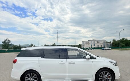 KIA Carnival III, 2019 год, 2 850 000 рублей, 4 фотография