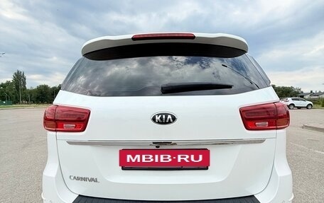KIA Carnival III, 2019 год, 2 850 000 рублей, 5 фотография