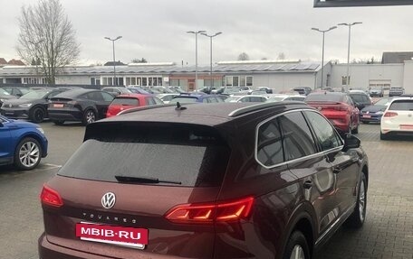 Volkswagen Touareg III, 2019 год, 5 970 000 рублей, 3 фотография
