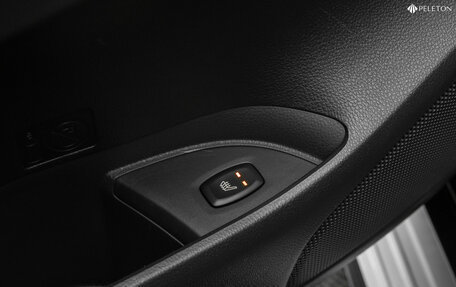 Mitsubishi Pajero Sport III рестайлинг, 2018 год, 2 990 000 рублей, 15 фотография