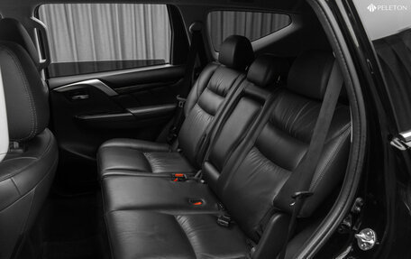 Mitsubishi Pajero Sport III рестайлинг, 2018 год, 2 990 000 рублей, 14 фотография