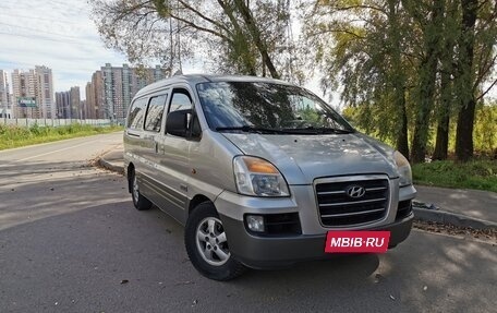 Hyundai Starex I рестайлинг, 2006 год, 890 000 рублей, 2 фотография