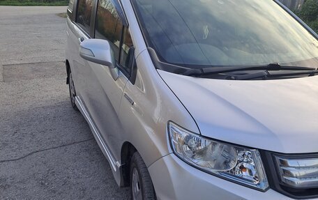 Honda Freed I, 2012 год, 990 990 рублей, 2 фотография