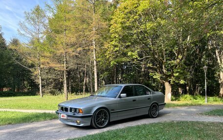 BMW 5 серия, 1994 год, 5 700 000 рублей, 1 фотография