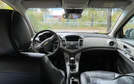 Chevrolet Cruze II, 2012 год, 610 000 рублей, 8 фотография