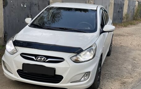 Hyundai Solaris II рестайлинг, 2013 год, 540 000 рублей, 13 фотография