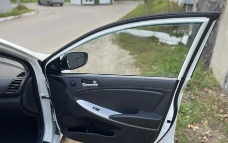 Hyundai Solaris II рестайлинг, 2013 год, 540 000 рублей, 8 фотография